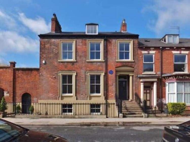 114 Coltman Street Hull 호텔 킹스턴어폰헐 외부 사진